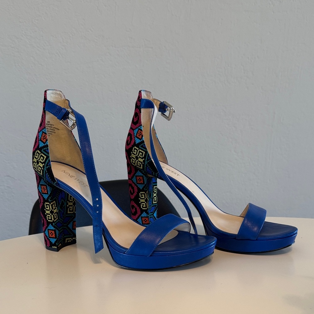 ONLY WORN ONCE • Blue Heels with Colorful Patterned Back